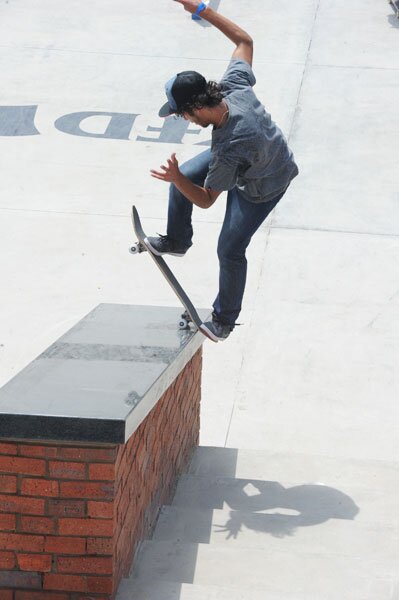 Braxton Hane - frontside bluntslide to 2nd place