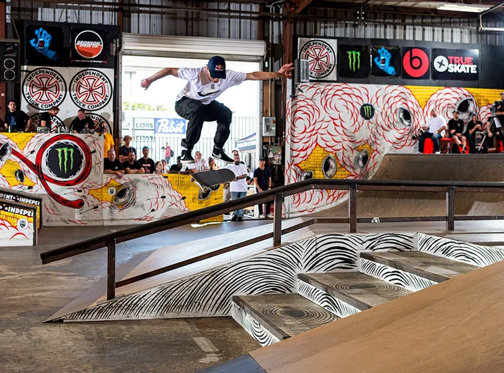 <!--pro18-sat-->

Alex Midler’s 1st pro contest but def not first. Kicky Front Board.

