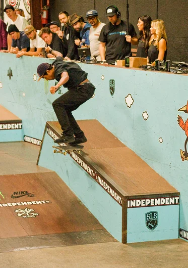 <!--pro16saturday-->

Next order of business, Independent Best Trick Contest; Felipe Gustavo gets things started with a not so mellow Switch Back Tail Shuv Out.