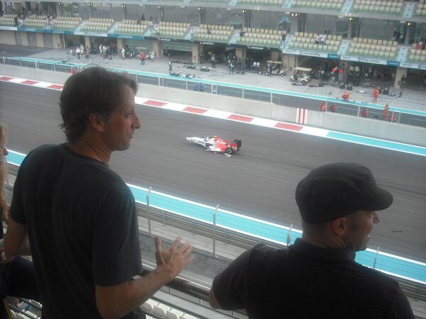 Abu Dhabi: car crash