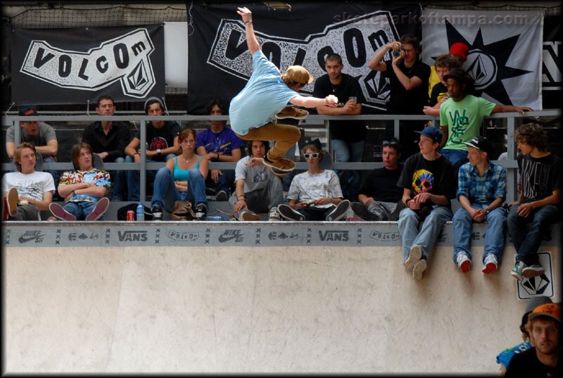 Amsterdam -  Fredrik Naerland - ollie to fakie