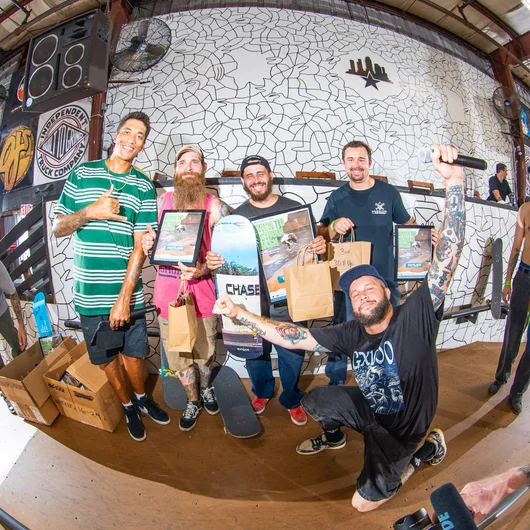 Elvin finally won 30 and up. I want to say it's because I didn't skate it, but last time I tried to skate a contest while shooting the same contest my body gave up on me.

<!--backtoschoolbash2022-->