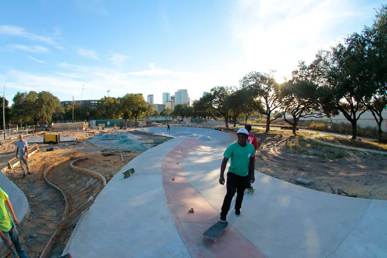 <!--exp115-->

This place looks familiar, but different…….? Oh that's right, this is the new Bro Bowl park in Downtown Tampa. We got to get in a small session while they still work on it.