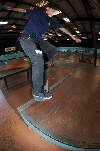 <!--soj16-->

Angel Gonzalez has a very good frontside crooked grind. Actually, Angel has a very good everything.