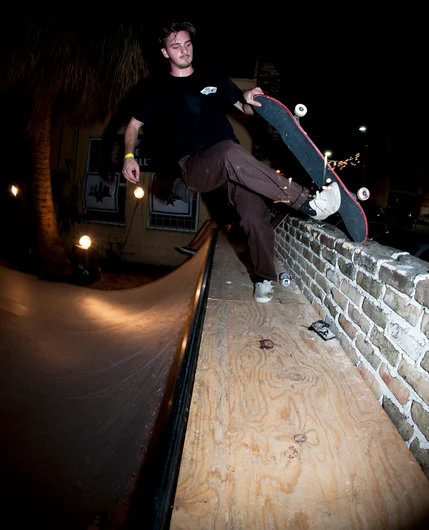 <!--ybor4year-->

When Gwan Massive exited the stage, I walked back over to the mini-ramp expecting it to be shrouded in darkness, but found SPoT shop employee Michael Andruzzi going full-force with the help of a couple floodlights. Here's Mr. Andruzzi balancing a beanplant.









