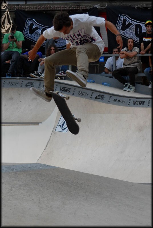 Amsterdam -  Tom Harrison - 360 flip