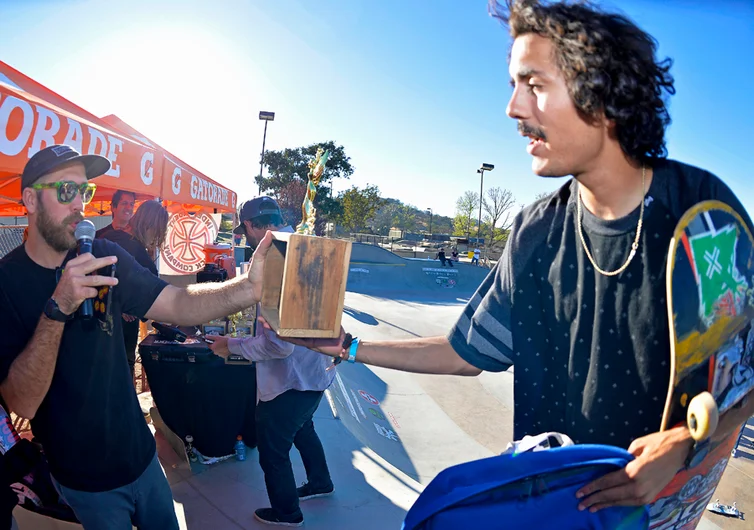 <!--ww14d3-->

Anthony Estrada received 2nd place in Best Trick with some crazy flippy spinny alley-oopness that made no sense as a photo, but sick nevertheless.







