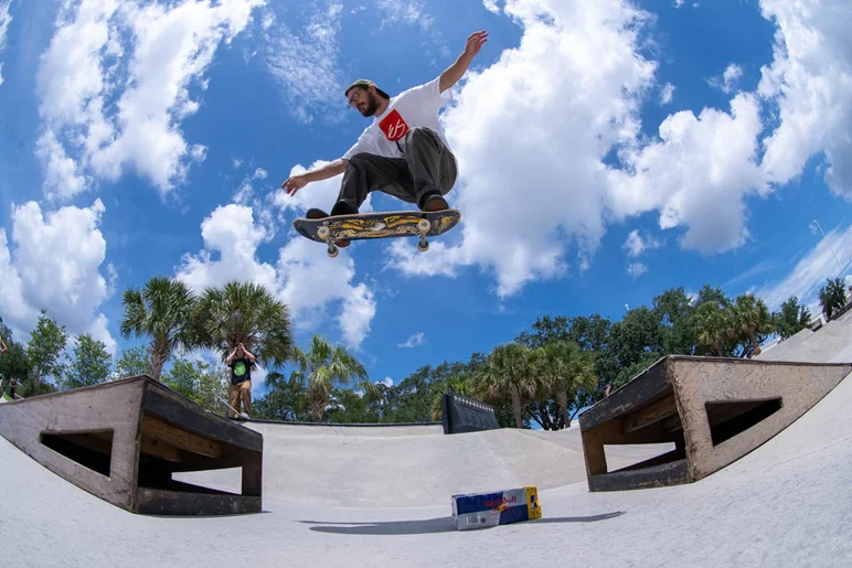 <!--gsd21-->
Tyler Radford steezy ollie report. Tyler was the first skater here and the last one to leave.