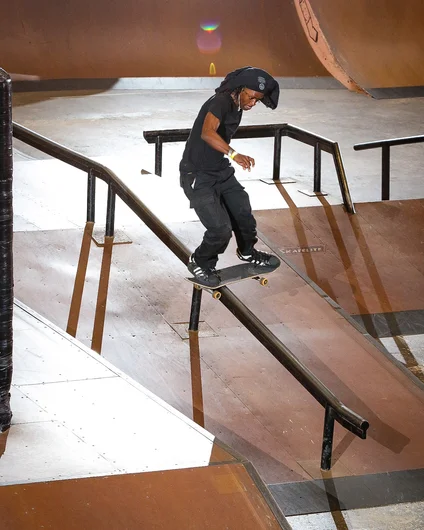Elijah Fox with his eyes on the prize and a front lipslide thru the kink

<!--schoolsoutjam2023-->