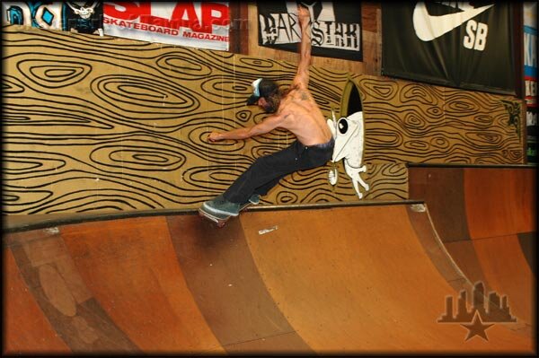 Alva heading to the bend on this front smith