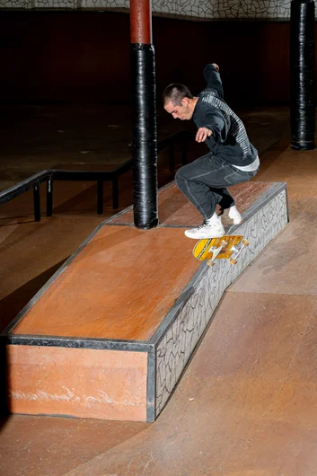 Always good to see Sly in the mix. Here he goes with a kickflip front nosegrind to bolts.

<!--polarvideopremier2022-->