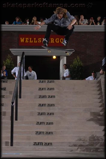 Maloof Money Cup 2008<br />
Jake Duncombe frontside flipped the zum zum set first try