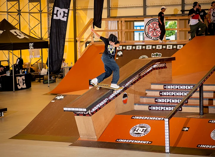 <!--daja18-quals-->

SSSKKKKRRRRR!!!!!!   Taihou Tokura screeches a Backlip down the Hubs.
