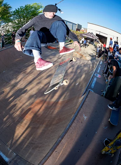 <!--daatl17-bt-->

Can’t think of better way to close out the Ramp Jam and entire day with none other than LAF (local as fuck) Eli Williams and 1 of his classic Frontside Flips on the extension.  Thank you for viewing and tune back in tomorrow for photos, video, results, and more!!!!!!