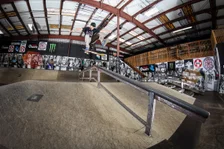 

Jake Yanko : Oll
