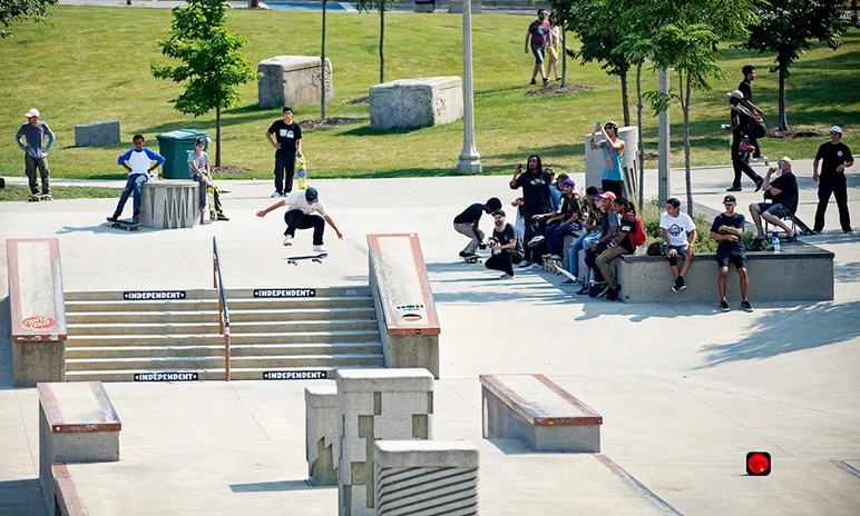 <!--dachi18-finals-->

Nick Matthews messed around and ended up in the finals - Nollie 180 Heel.
