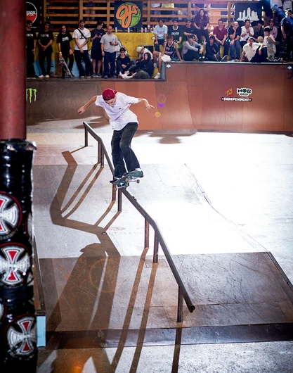 <!--am19finals-->

Becker Dunn with a Back Truck Balancing Act.
