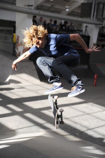 Elissa Steamer - backside flip