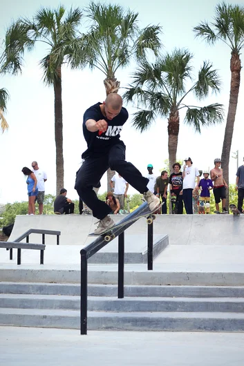 <!--campbellparkopening-->

Chris Roque : FS Noseblunt
