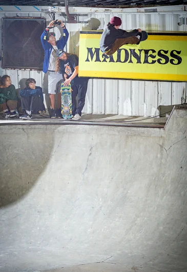 Gavin skated the concrete all day and had no problem going into the night with it.
<!--TampaAm21ConcreteJam-->