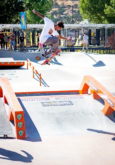 <!--daww19quals-->

They say Jose did a BS 180 Nosegrind Bigspin Out on Hubba but I didn’t see it so here’s a big ole Hardflip instead.
