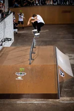 Kickflip front lip f