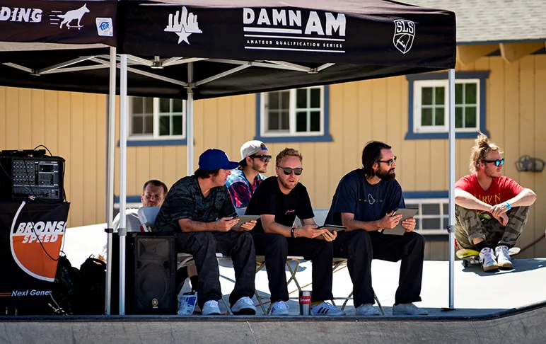 <!--daww19quals-->

Cool Guys…
