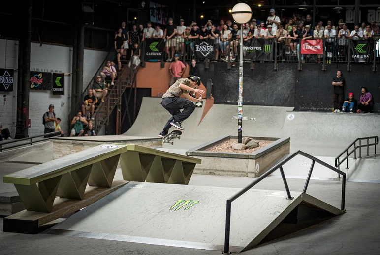 Mauro got 3rd place.

<!--damnambreda22finalsphotos-->