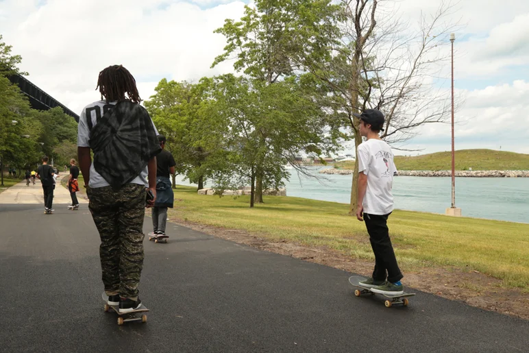 <!--lakaiflare-->

It was a nice skate to Grant Park.