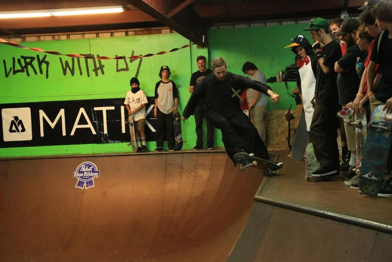 <!-- 2013MatixHalloweenJam -->

Mike Anderson has a proper frontside grind