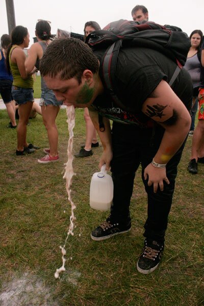 Warped Tour 2010: You can only drink so much milk