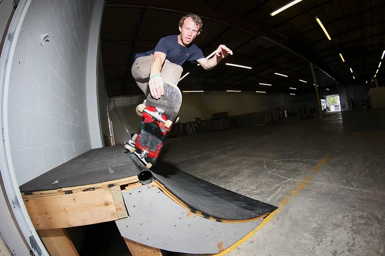 <!--soj17-->

Master lensman Frank Branca is also an amazing skater. - Pivot Nosegrab to Fakie