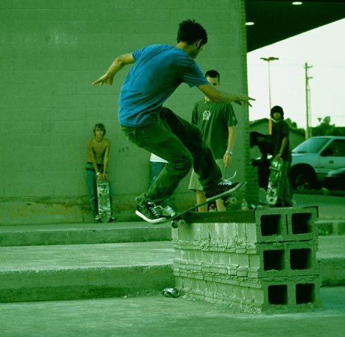 Erik Derringer - frontside boardslide