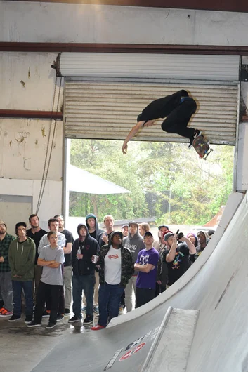 Jereme Knibbs - backside ollie for the masses.<!-- Damn Am Atlanta 2013 Presented by DVS -->