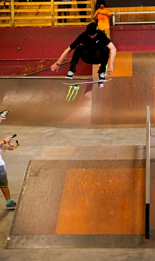 <!--PRO15SATDAY-->

I understand fishing, golfing, or surfing at 9am, but skating?? C’monnnn!  The Lutzka munches up Frontside Flips for breakfast kiddddd!!!!