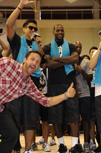 Damn Am Shanghai: Lebron James with Schaefer