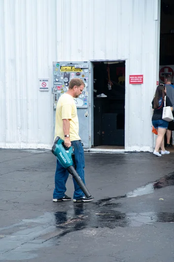 Travis keeping things dry so we don't get our tiny skateboard wheels wet.

<!--schoolsoutjam22-->