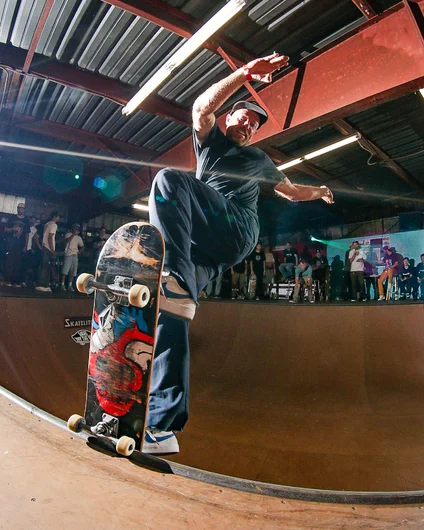 Mike backs himself up with a proper Front Blunt

<!--clashofthecrews23-->