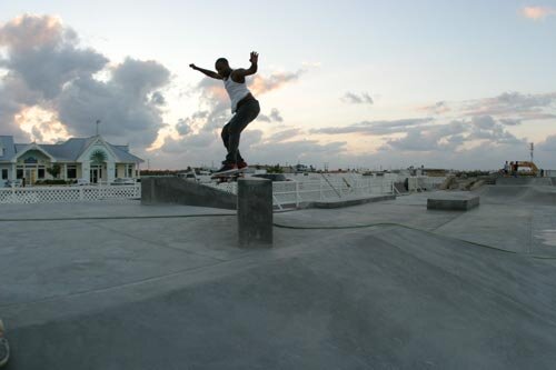 Cayman Islands Black Pearl Sk8/Surf Park