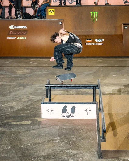 Switch Heel from Europe. No sleeves, no problem.
<!--fridayam2023lastchance-->