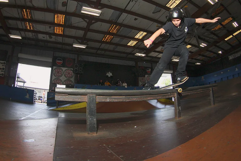 <!--btsb17-->

Noah Nagaro - Feeble Grind