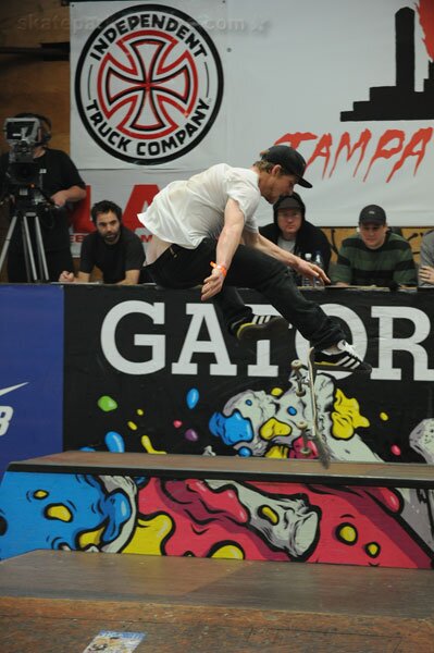 Dennis Busenitz' 360 flip from the side