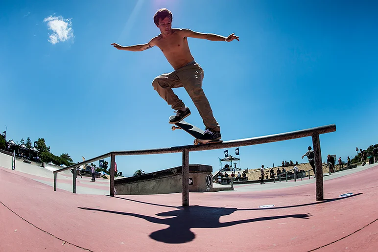 <!--daport14sun-->

Jorge Simões got the Zumiez Destroyer award, and for good reason. He killed it this weekend.  BS overcrook.