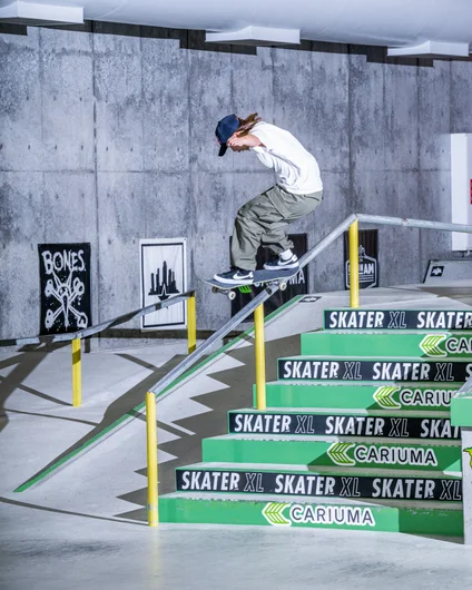 Yumeka raises the bar with a kickflip front feeble. She was doing this one every try and it was so good.

<!--damnamjapan2023womensfinals-->