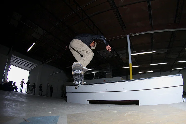 <!--soj17-->

Daniel Scales - FS Crook to Fakie