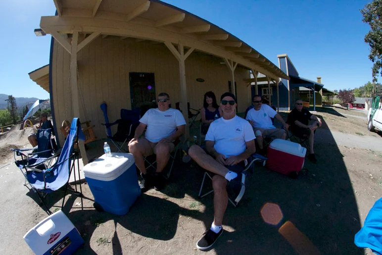 <!--dawwfri-->

OG parents holding down the saloon shade.