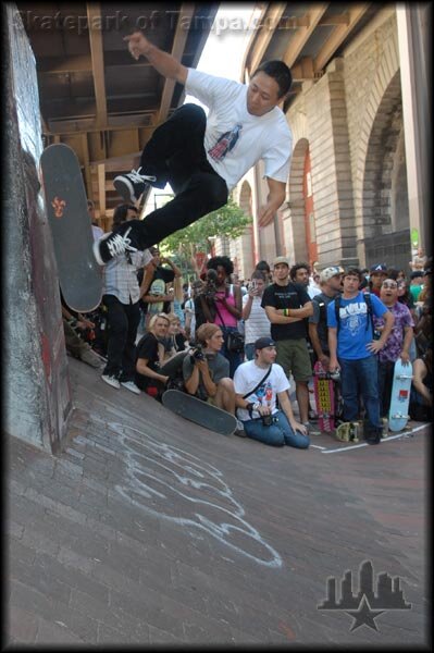 Robert Lim - switchflip wallride