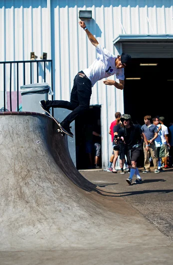 <!--PRO15-THURS-->

Impromptu Tight Tranny Sesh!!