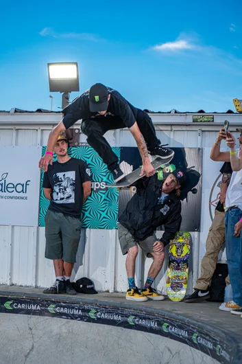 I was too close for this one and was shooting with a 70-200. This is Yam Behar mid boneless off the warehouse into the corner

<!--tampapro24concretejam-->