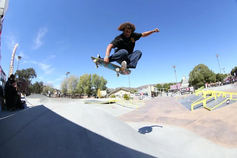 <!-- woodwardwestday3 -->

Blake Johnson blasting a tuck knee.